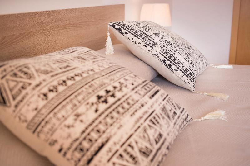 Apartamentos Soho Boutique Plaza Mayor Caces Rum bild