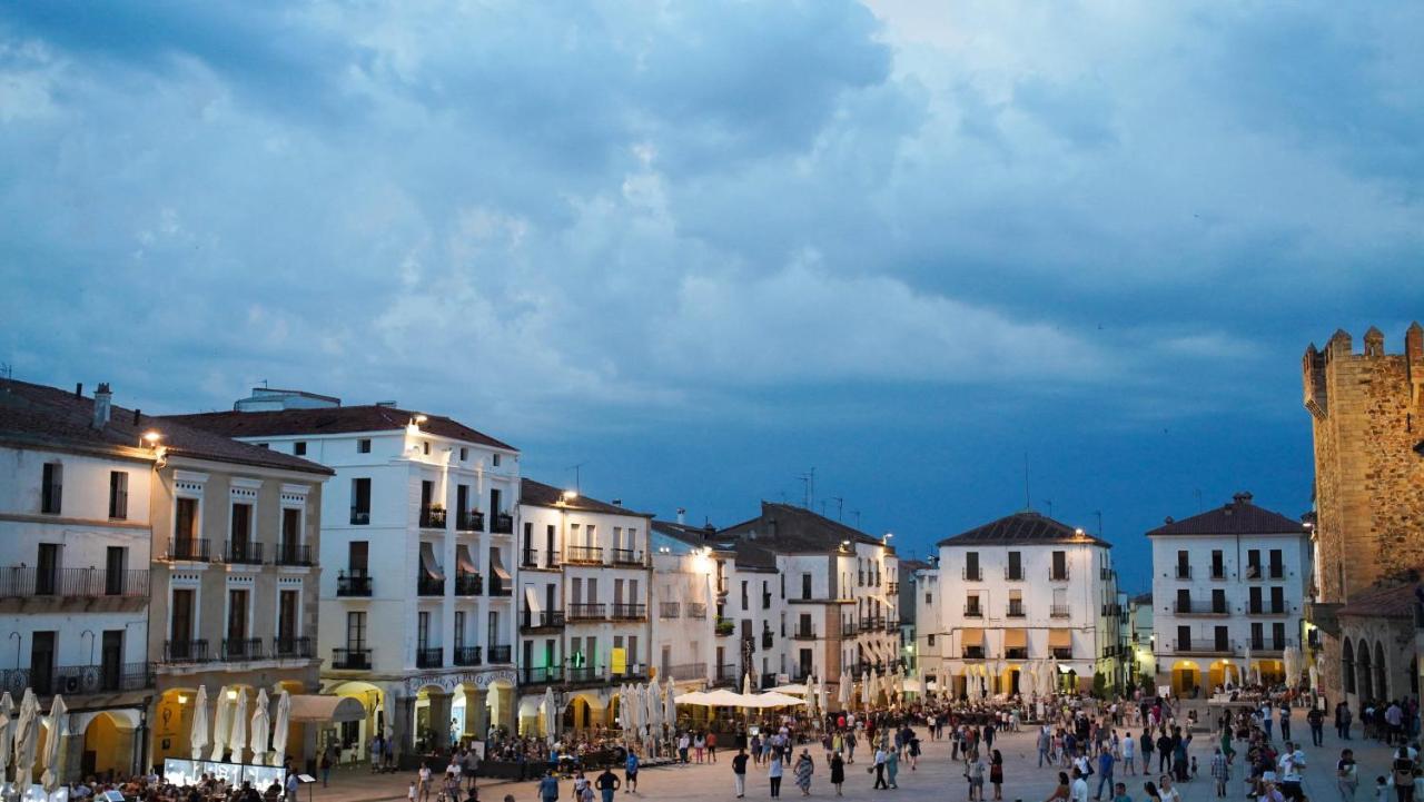 Apartamentos Soho Boutique Plaza Mayor Caces Exteriör bild